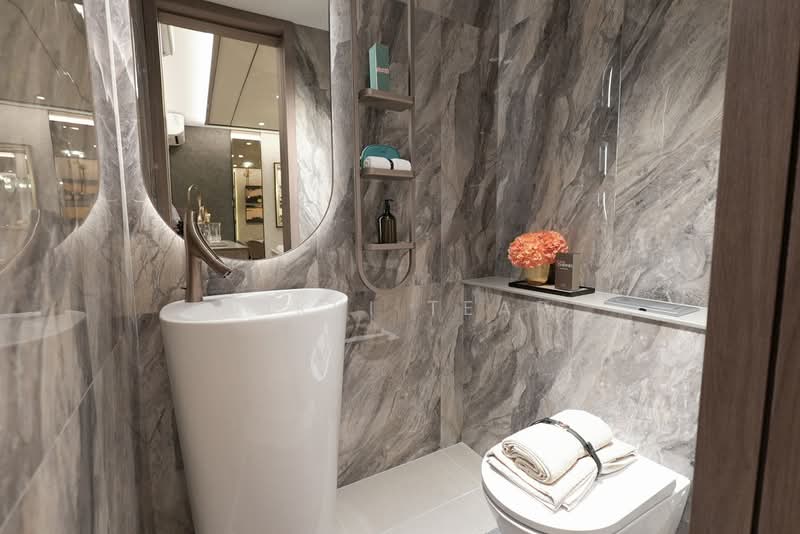 ELTA, 12 Clementi Avenue 1, 5 Bedrooms, 1,776 sqft, Condominium For Sale, by Vikki Tear, 500172897 - Powder Room - PropertyGuru.com.sg