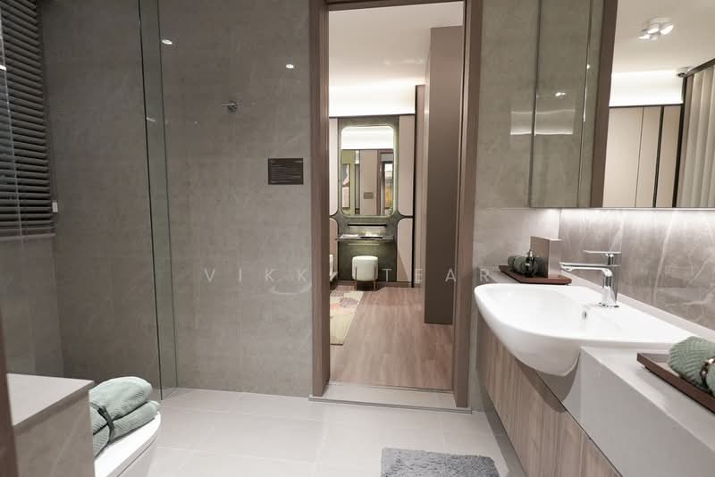 ELTA, 12 Clementi Avenue 1, 5 Bedrooms, 1,776 sqft, Condominium For Sale, by Vikki Tear, 500172897 - Bathroom - PropertyGuru.com.sg