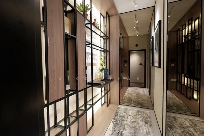 ELTA, 12 Clementi Avenue 1, 5 Bedrooms, 1,776 sqft, Condominium For Sale, by Vikki Tear, 500172897 - Corridor - PropertyGuru.com.sg