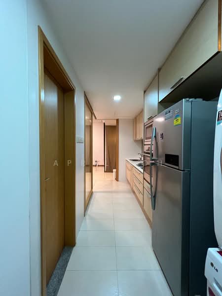 8 @ Mount Sophia, 10 Mount Sophia, 1 Bedroom, 861 sqft, Condominium For Sale, by April Koh, 500172909 - Kitchen - PropertyGuru.com.sg