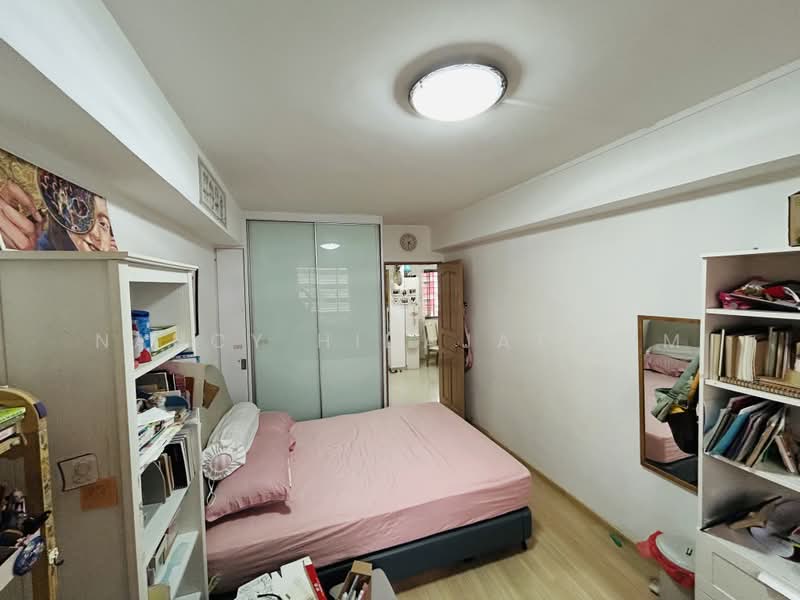 305 Tampines Street 32, 305 Tampines Street 32, 4 Bedrooms, 1,345 sqft, HDB Flat For Sale, by Nancy Hidajat Lim, 500172916 - Bedroom - PropertyGuru.com.sg
