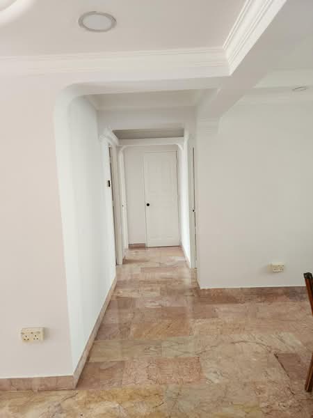 711 Bedok Reservoir Road, 711 Bedok Reservoir Road, 3 Bedrooms, 1,300 sqft, HDB Flat For Rent, by Imran MK, 500172917 - Corridor - PropertyGuru.com.sg