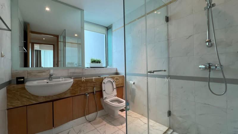 The Light @ Cairnhill, 19 Cairnhill Circle, 3 Bedrooms, 1,518 sqft, Condominium For Rent, by Derence Sim, 500172928 - Bathroom - PropertyGuru.com.sg