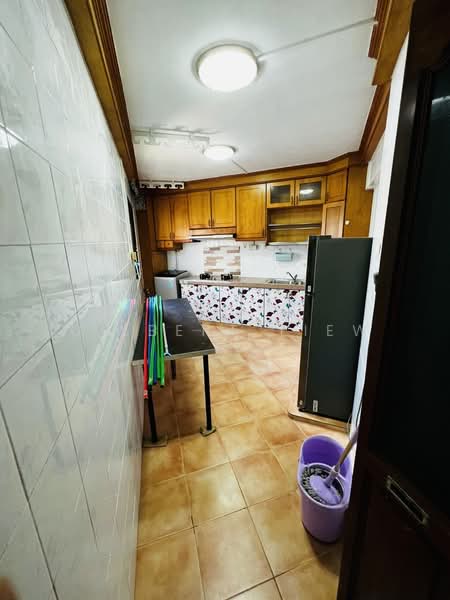 121B Rivervale Drive, 121B Rivervale Drive, 3 Bedrooms, 980 sqft, HDB Flat For Rent, by Gilbert Tiew, 500172930 - Kitchen - PropertyGuru.com.sg