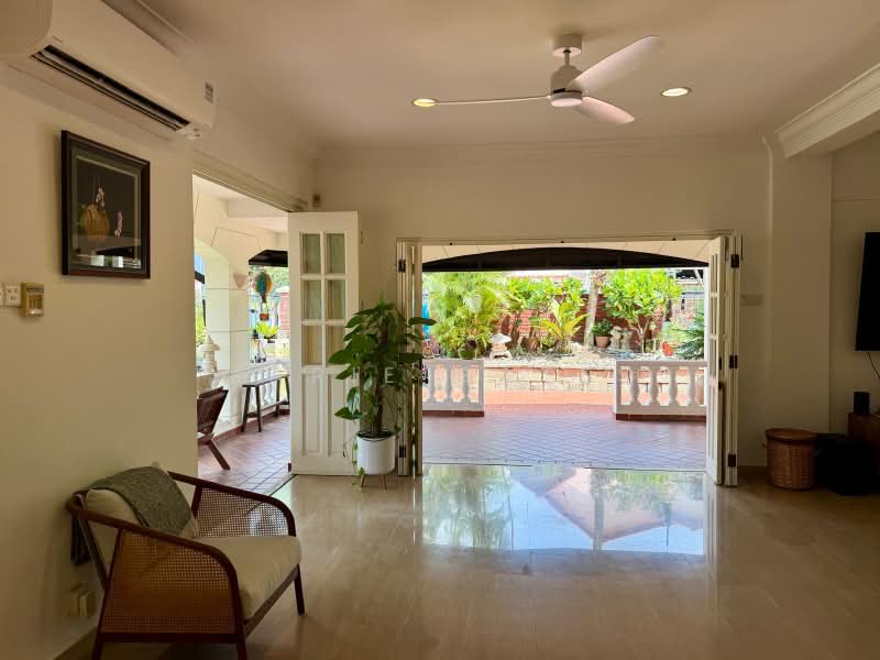 Upper East Coast Road vicinity, , 5 Bedrooms, 4,000 sqft, Semi-Detached House For Rent, by Marie Gates, 500172932 - Living Room - PropertyGuru.com.sg