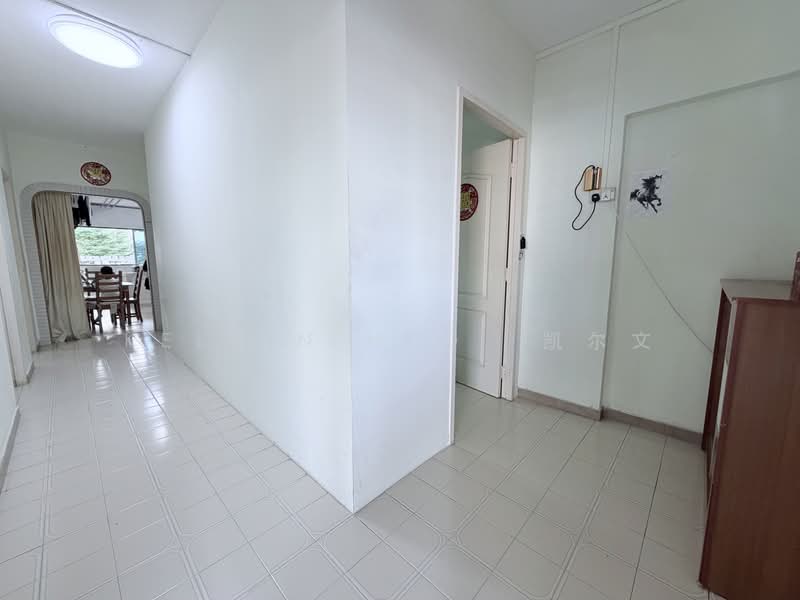 164 Bukit Batok Street 11, 164 Bukit Batok Street 11, 2 Bedrooms, 785 sqft, HDB Flat For Sale, by Kelvin Neo  凯尔文, 500172945 - Living  - PropertyGuru.com.sg