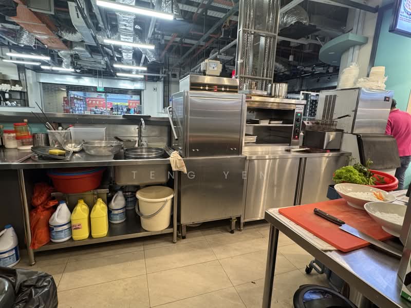 Tampines Central 1 DTL, Tampines Central 1, 617 sqft, Food & Beverage For Rent, by Teng Yen, 500172947 - Kitchen - CommercialGuru.com.sg