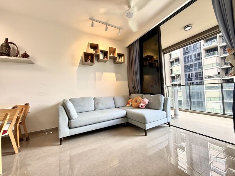 The Tapestry, 51 Tampines Street 86, 2 Bedrooms, 603 sqft, Condominium For Sale, by Adrian Koh, 500172953 - Living Room - PropertyGuru.com.sg