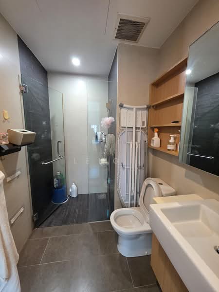 The Interweave, 21 Kim Keat Road, 1 Bedroom, 409 sqft, Apartment For Sale, by Leng ., 500172954 - Bathroom - PropertyGuru.com.sg