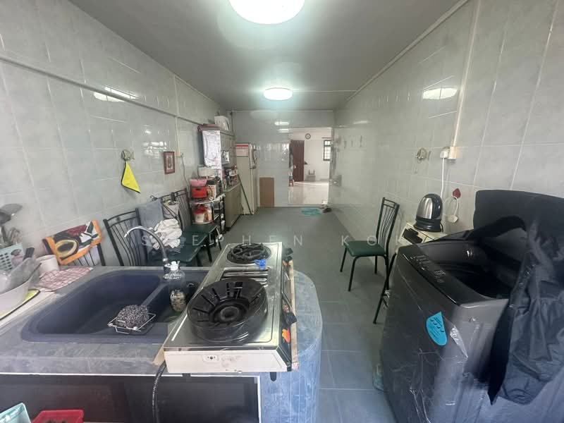 326 Ang Mo Kio Avenue 3, 326 Ang Mo Kio Avenue 3, 3 Bedrooms, 990 sqft, HDB Flat For Sale, by Stephen Koh, 500172957 - Kitchen - PropertyGuru.com.sg