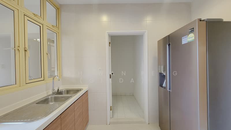 Orange Regency, 101 Fernhill Road, 3 Bedrooms, 2,422 sqft, Apartment For Rent, by Seah Wan Peng (Gilda), 500172960 - Kitchen - PropertyGuru.com.sg