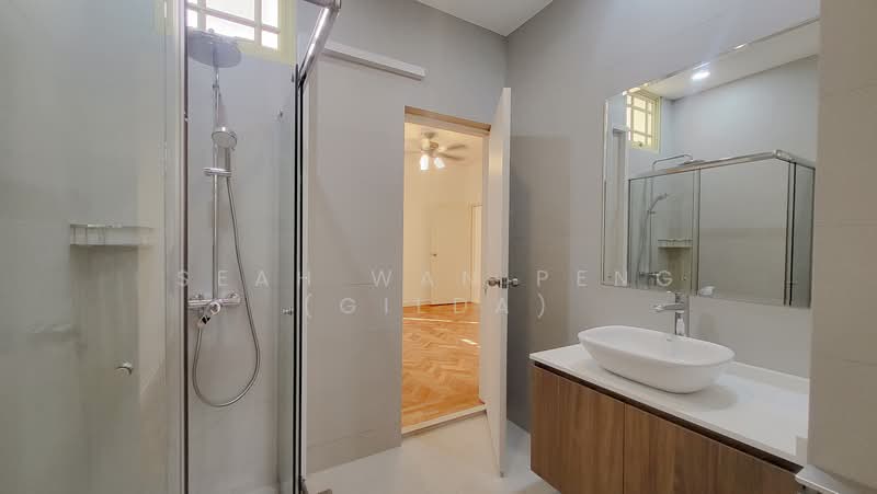 Orange Regency, 101 Fernhill Road, 3 Bedrooms, 2,422 sqft, Apartment For Rent, by Seah Wan Peng (Gilda), 500172960 - Bathroom - PropertyGuru.com.sg