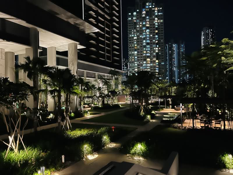 Stirling Residences, 25 Stirling Road, 2 Bedrooms, 680 sqft, Condominium For Rent, by TANG M S, 500172964 - Exterior - PropertyGuru.com.sg