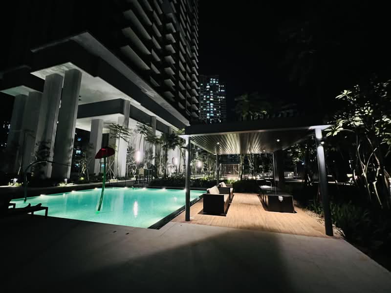 Stirling Residences, 25 Stirling Road, 2 Bedrooms, 680 sqft, Condominium For Rent, by TANG M S, 500172964 - Exterior - PropertyGuru.com.sg
