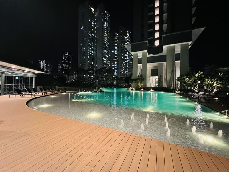 Stirling Residences, 25 Stirling Road, 2 Bedrooms, 680 sqft, Condominium For Rent, by TANG M S, 500172964 - Exterior - PropertyGuru.com.sg