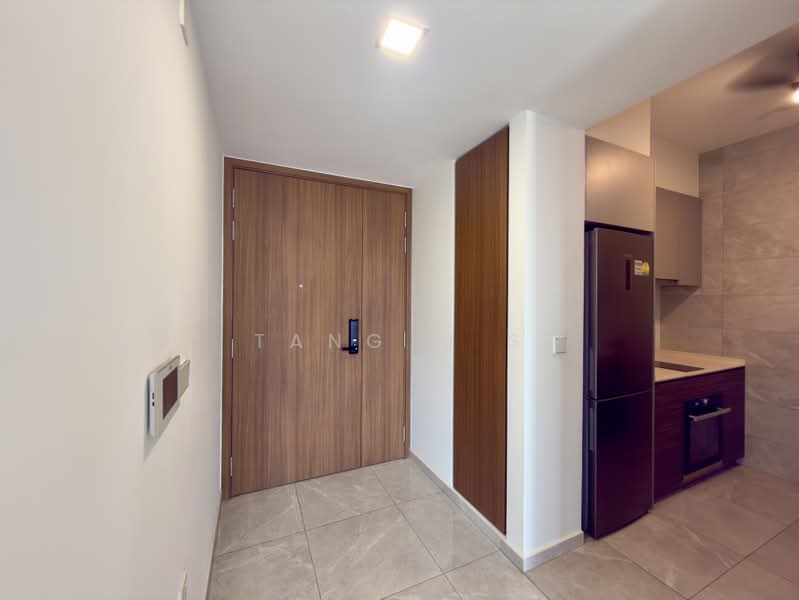 Stirling Residences, 25 Stirling Road, 2 Bedrooms, 680 sqft, Condominium For Rent, by TANG M S, 500172964 - PropertyGuru.com.sg