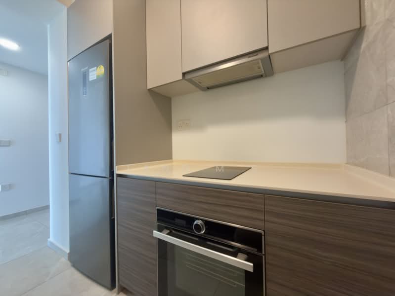 Stirling Residences, 25 Stirling Road, 2 Bedrooms, 680 sqft, Condominium For Rent, by TANG M S, 500172964 - Kitchen - PropertyGuru.com.sg