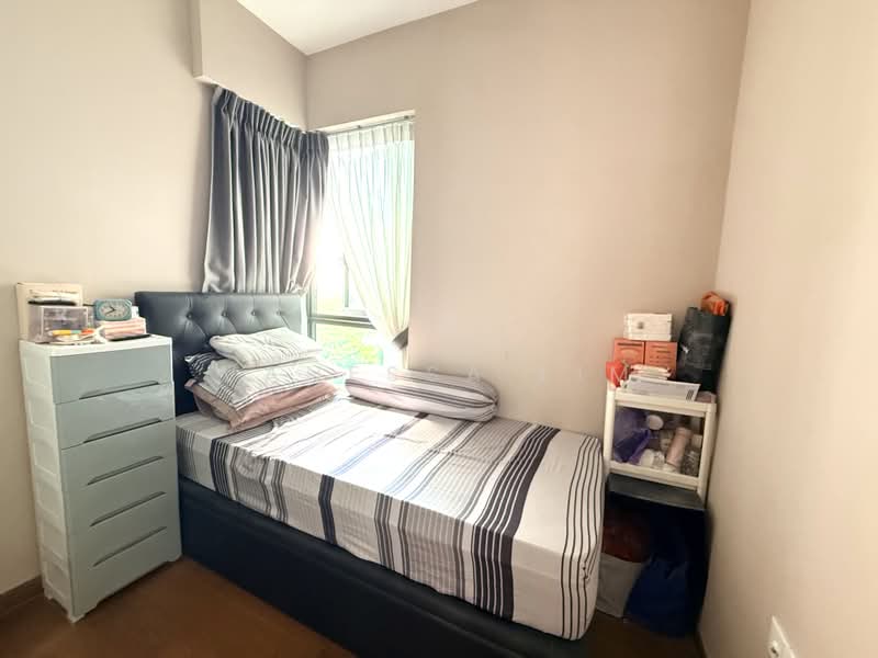 Kingsford Waterbay, 76 Upper Serangoon View, 4 Bedrooms, 1,033 sqft, Condominium For Sale, by Vanessa Lim, 500172970 - Bedroom - PropertyGuru.com.sg