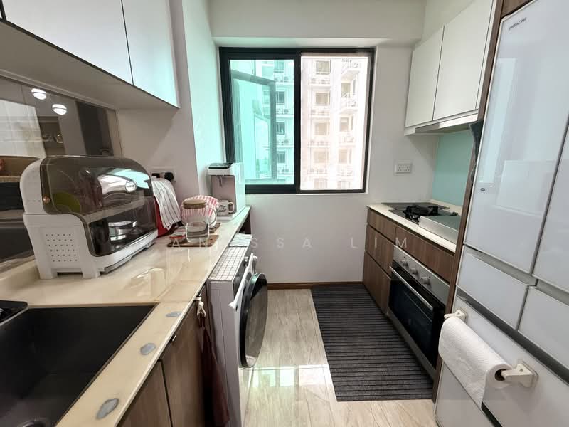Kingsford Waterbay, 76 Upper Serangoon View, 4 Bedrooms, 1,033 sqft, Condominium For Sale, by Vanessa Lim, 500172970 - Kitchen - PropertyGuru.com.sg