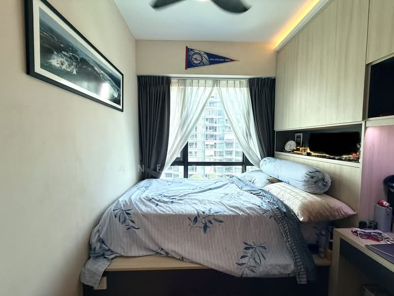 Kingsford Waterbay, 76 Upper Serangoon View, 4 Bedrooms, 1,033 sqft, Condominium For Sale, by Vanessa Lim, 500172970 - Bedroom - PropertyGuru.com.sg