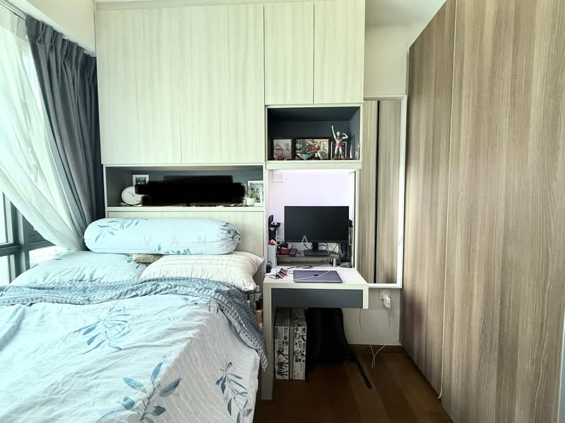 Kingsford Waterbay, 76 Upper Serangoon View, 4 Bedrooms, 1,033 sqft, Condominium For Sale, by Vanessa Lim, 500172970 - Bedroom - PropertyGuru.com.sg