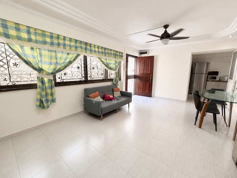 407 Sembawang Drive, 407 Sembawang Drive, 3 Bedrooms, 979 sqft, HDB Flat For Sale, by Alvin Toh, 500172977 - Living Room - PropertyGuru.com.sg