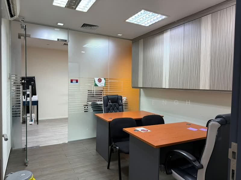 High Street Centre, 1 North Bridge Road, 646 sqft, Mall Shop For Sale, by Seah Yam Sengh, 500172979 - CommercialGuru.com.sg