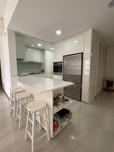Lakeville, 1 Jurong Lake Link, 3 Bedrooms, 1,141 sqft, Condominium For Rent, by Adora Valerie Tay, 500172983 - Kitchen - PropertyGuru.com.sg