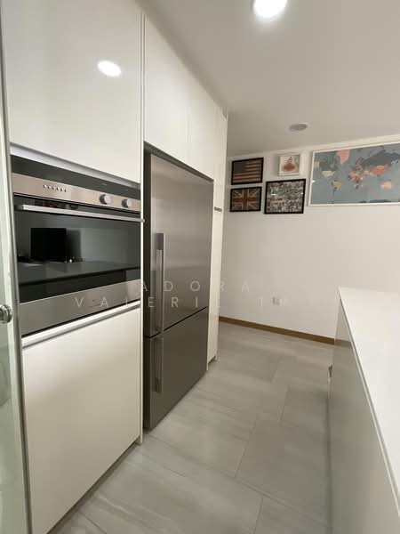 Lakeville, 1 Jurong Lake Link, 3 Bedrooms, 1,141 sqft, Condominium For Rent, by Adora Valerie Tay, 500172983 - Kitchen - PropertyGuru.com.sg