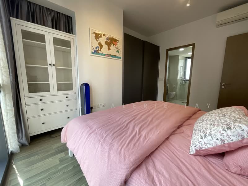 Lakeville, 1 Jurong Lake Link, 3 Bedrooms, 1,141 sqft, Condominium For Rent, by Adora Valerie Tay, 500172983 - Bedroom - PropertyGuru.com.sg