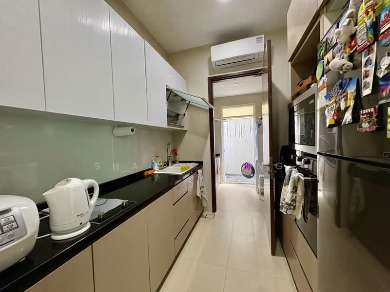 Serangoon Garden Estate, 3 Conway Grove, 6 Bedrooms, 5,500 sqft, Semi-Detached House For Rent, by Shandy Tong, 500172984 - Kitchen - PropertyGuru.com.sg