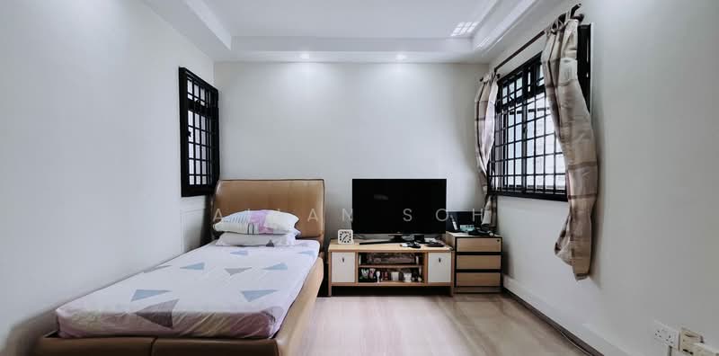 201B Compassvale Drive, 201B Compassvale Drive, 3 Bedrooms, 1,184 sqft, HDB Flat For Sale, by Allan Soh, 500172986 - Master Bedroom - PropertyGuru.com.sg