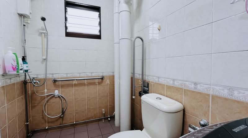 201B Compassvale Drive, 201B Compassvale Drive, 3 Bedrooms, 1,184 sqft, HDB Flat For Sale, by Allan Soh, 500172986 - Bathroom - PropertyGuru.com.sg