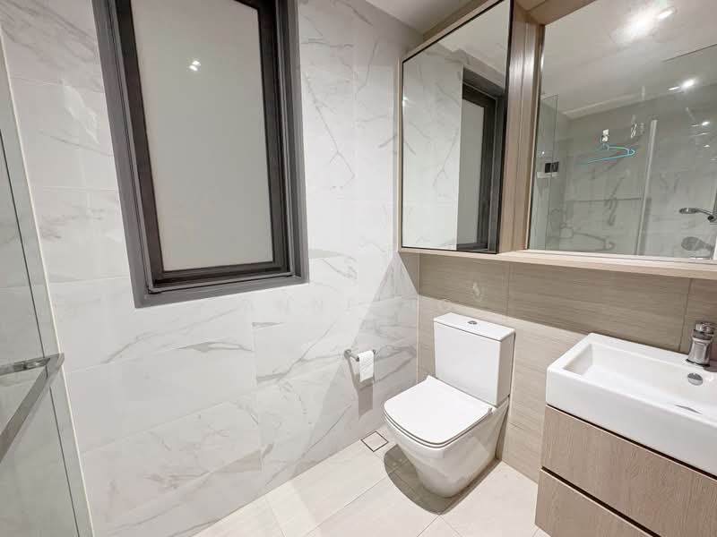 Forest Woods, , 3 Bedrooms, 915 sqft, Condominium For Rent, by Anne Ho, 500172989 - Bathroom - PropertyGuru.com.sg