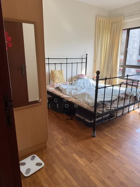 The Mayfair, 1 Jurong East Street 32, 1 Bedroom, 635 sqft, Condominium For Sale, by Michelle Leong, 500172994 - Bedroom - PropertyGuru.com.sg