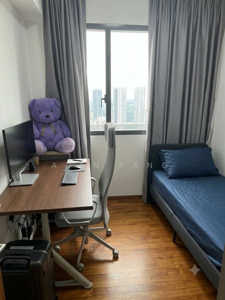 Stirling Residences, 21 Stirling Road, 2 Bedrooms, 684 sqft, Condominium For Rent, by Aden Pang, 500172995 - Bedroom - PropertyGuru.com.sg