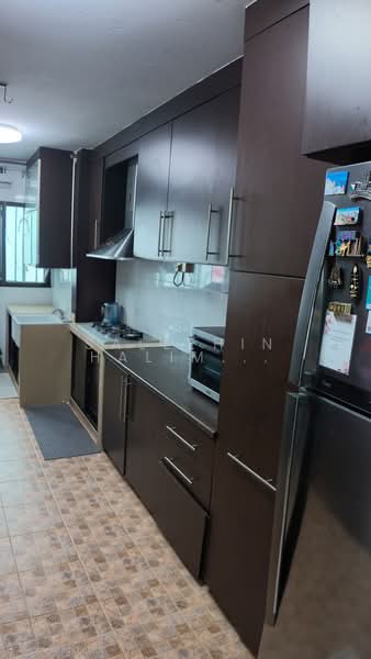 123 Pending Road, 123 Pending Road, 3 Bedrooms, 1,108 sqft, HDB Flat For Sale, by Sallehin Halim (Agent Soul), 500172998 - Kitchen - PropertyGuru.com.sg