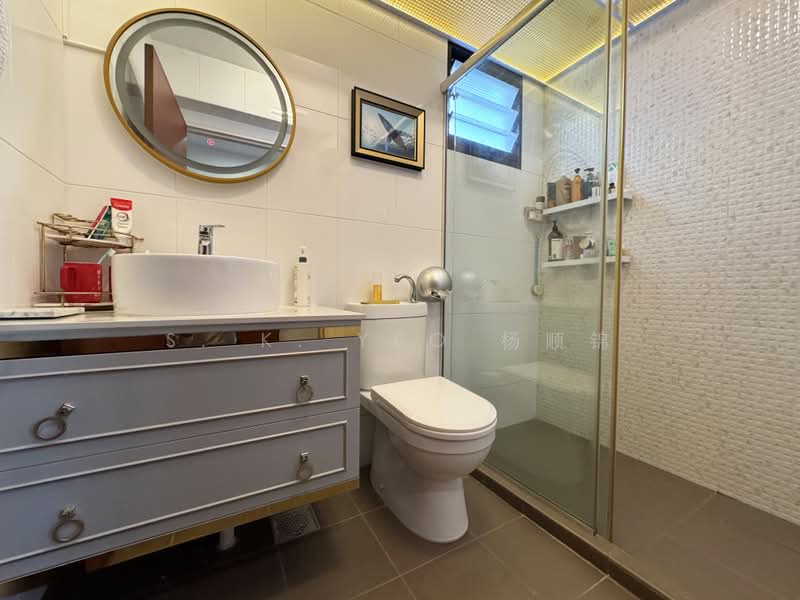 996A Buangkok Crescent, 996A Buangkok Crescent, 3 Bedrooms, 1,001 sqft, HDB Flat For Sale, by S. K. Yeo 杨顺锦, 500173002 - Bathroom - PropertyGuru.com.sg