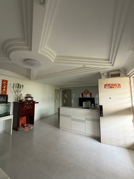 719 Tampines Street 72, 719 Tampines Street 72, 3 Bedrooms, 1,076 sqft, HDB Flat For Sale, by Christina Lee, 500173007 - Living Room - PropertyGuru.com.sg