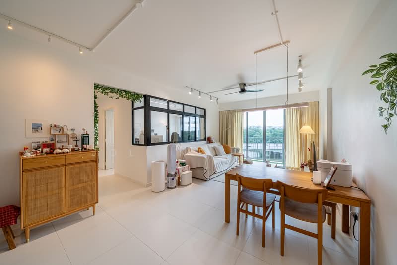 477B Upper Serangoon View, 477B Upper Serangoon View, 3 Bedrooms, 1,023 sqft, HDB Flat For Sale, by Jollene Leow, 500173012 - Living Room - PropertyGuru.com.sg