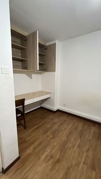 657 Choa Chu Kang Crescent, 657 Choa Chu Kang Crescent, Room Rental, 120 sqft, HDB Flat For Rent, by Steven Choo, 500173013 - Study - PropertyGuru.com.sg