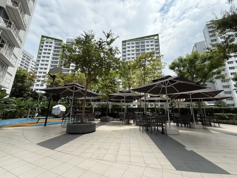 The Tampines Trilliant, 33 Tampines Central 7, 3 Bedrooms, 1,130 sqft, Condominium For Sale, by Allan Chong, 500173019 - Exterior - PropertyGuru.com.sg