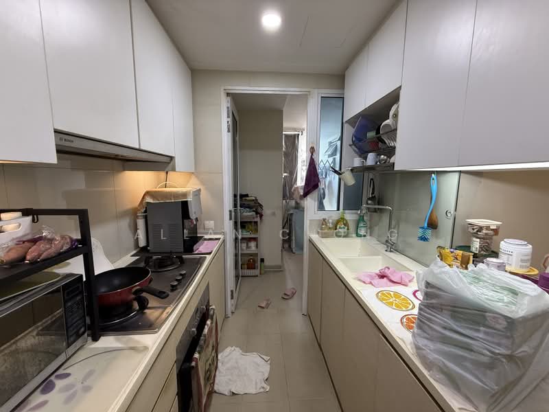 The Tampines Trilliant, 33 Tampines Central 7, 3 Bedrooms, 1,130 sqft, Condominium For Sale, by Allan Chong, 500173019 - Kitchen - PropertyGuru.com.sg