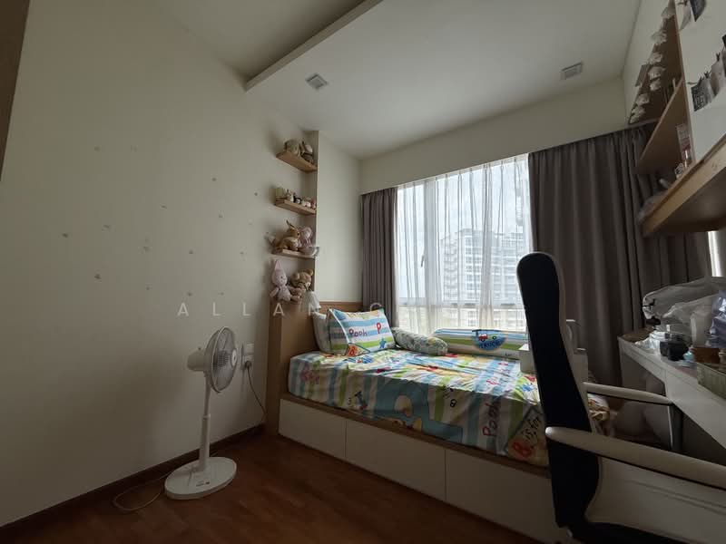 The Tampines Trilliant, 33 Tampines Central 7, 3 Bedrooms, 1,130 sqft, Condominium For Sale, by Allan Chong, 500173019 - Bedroom - PropertyGuru.com.sg