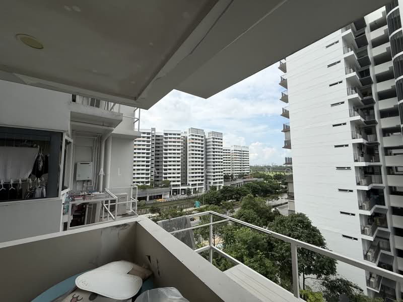 The Tampines Trilliant, 33 Tampines Central 7, 3 Bedrooms, 1,130 sqft, Condominium For Sale, by Allan Chong, 500173019 - Balcony - PropertyGuru.com.sg