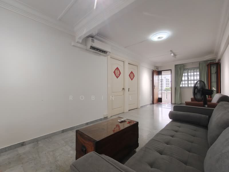 371 Clementi Avenue 4, 371 Clementi Avenue 4, 2 Bedrooms, 731 sqft, HDB Flat For Sale, by Robin Lim, 500173024 - Living Room - PropertyGuru.com.sg