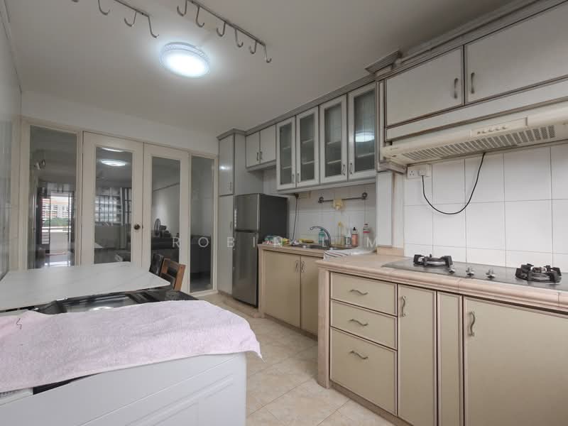371 Clementi Avenue 4, 371 Clementi Avenue 4, 2 Bedrooms, 731 sqft, HDB Flat For Sale, by Robin Lim, 500173024 - Kitchen - PropertyGuru.com.sg