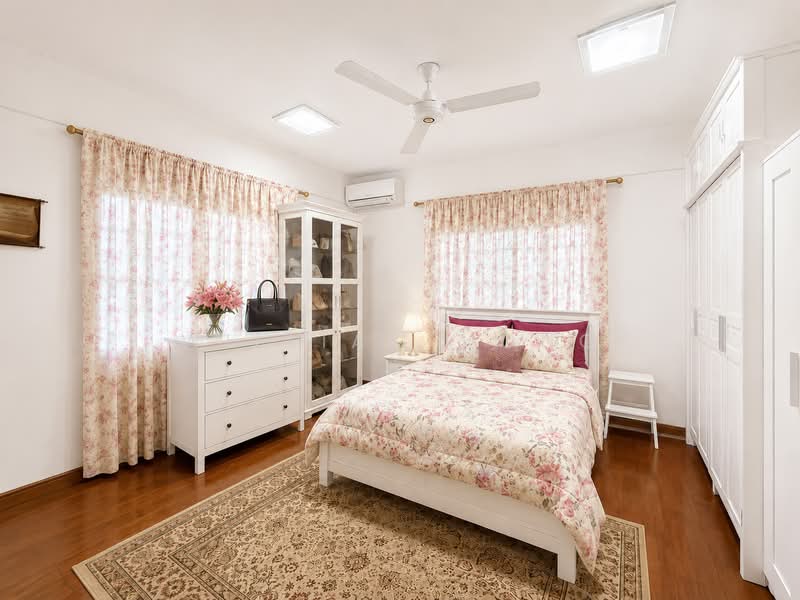 District 17 Detached with Wide Frontage & Sub-Divide Potential, Toh Heights Detached Wide Frontage With Subdivide Potential, 5 Bedrooms, 4,500 sqft, Detached House For Sale, by William Hong, 500173028 - Bedroom - PropertyGuru.com.sg
