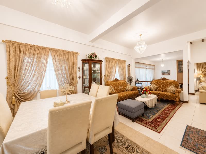 District 17 Detached with Wide Frontage & Sub-Divide Potential, Toh Heights Detached Wide Frontage With Subdivide Potential, 5 Bedrooms, 4,500 sqft, Detached House For Sale, by William Hong, 500173028 - Living Room - PropertyGuru.com.sg