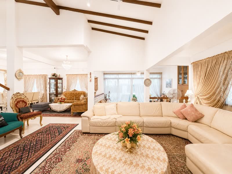 District 17 Detached with Wide Frontage & Sub-Divide Potential, Toh Heights Detached Wide Frontage With Subdivide Potential, 5 Bedrooms, 4,500 sqft, Detached House For Sale, by William Hong, 500173028 - Living Room - PropertyGuru.com.sg